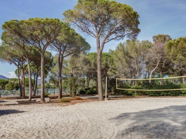 Studio 4P Vue Piscine St Raphael Valescure - Au Coeur Des Golfs Saint-Raphaël Екстериор снимка