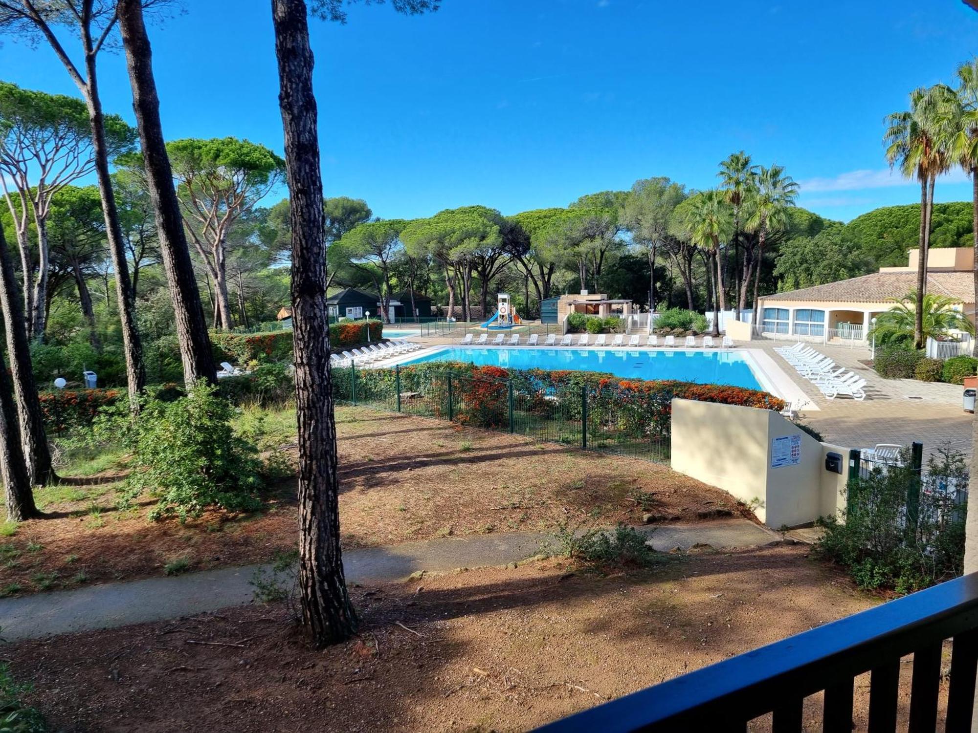 Studio 4P Vue Piscine St Raphael Valescure - Au Coeur Des Golfs Saint-Raphaël Екстериор снимка