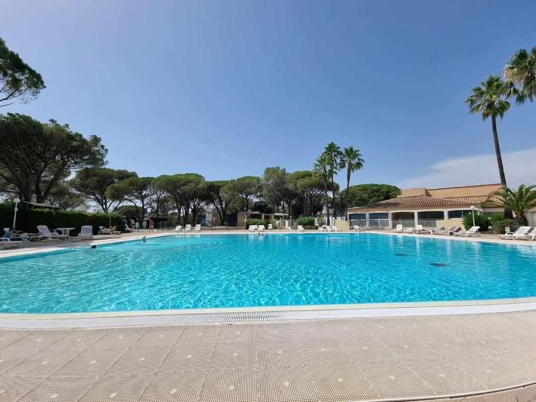 Studio 4P Vue Piscine St Raphael Valescure - Au Coeur Des Golfs Saint-Raphaël Екстериор снимка