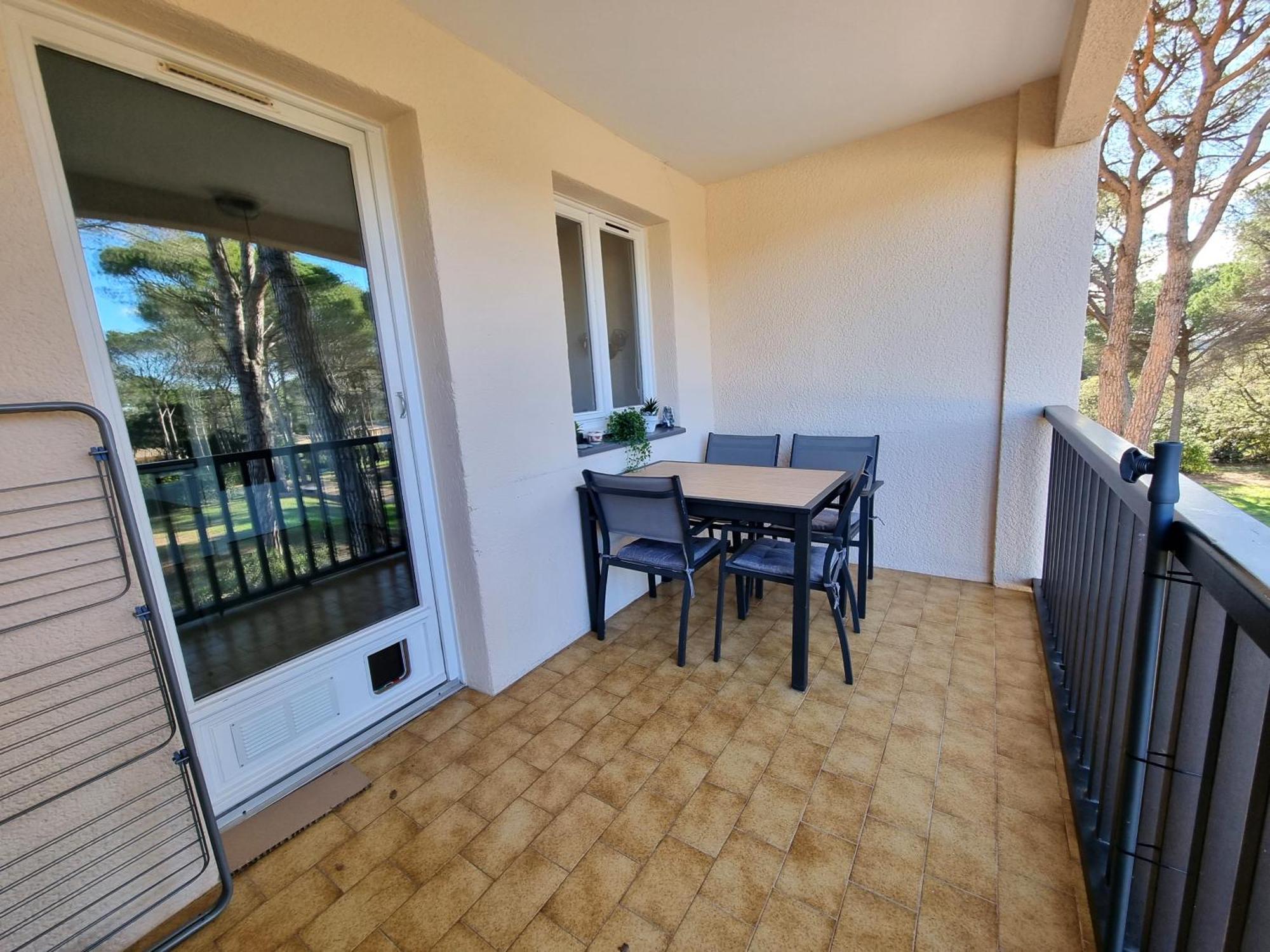 Studio 4P Vue Piscine St Raphael Valescure - Au Coeur Des Golfs Saint-Raphaël Екстериор снимка